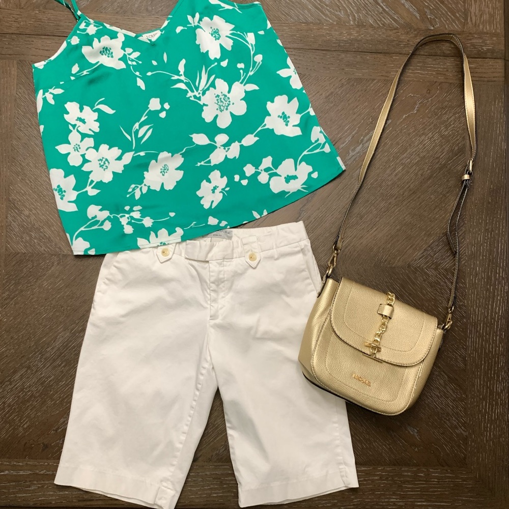 Vintage Banana Republic white Ryan Fit bermuda shorts size 4
